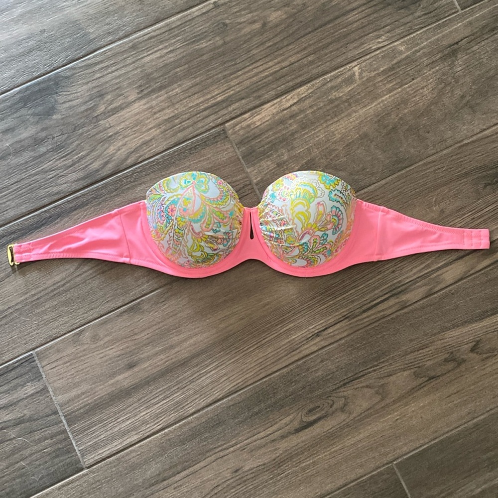 Victoria’s Secret bikini top